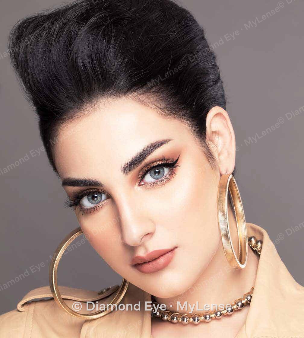 Mylense Gold Turquoise عدسات لاصقة ملونة على عيون الموديل