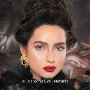 Naturèl La Gray – colored contact lenses