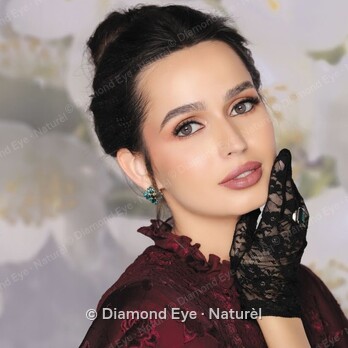 Naturèl La Opal – colored contact lenses